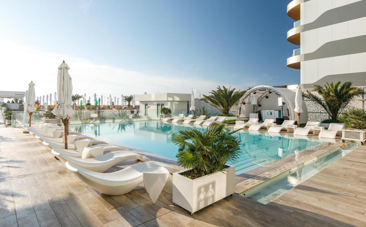 Hotel Opera Mamaia Extérieur photo